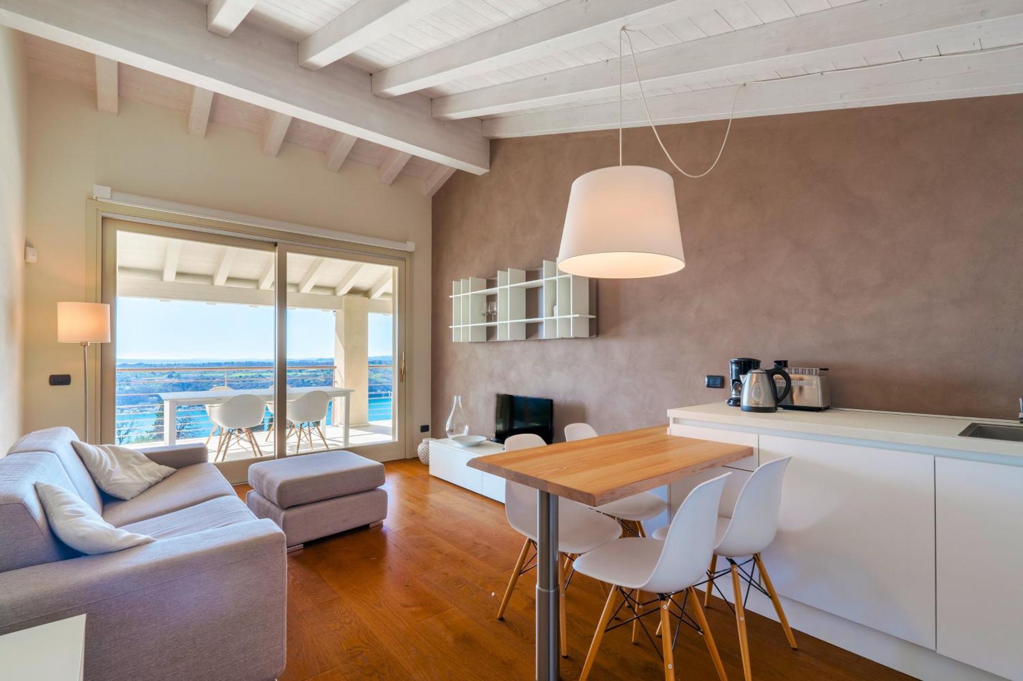 Wow - Amazing View! Apartment Salo
